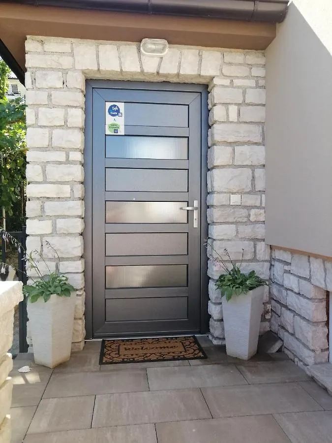 Danijela Rovinj Sea View And Free Parkingアパートメント アパート